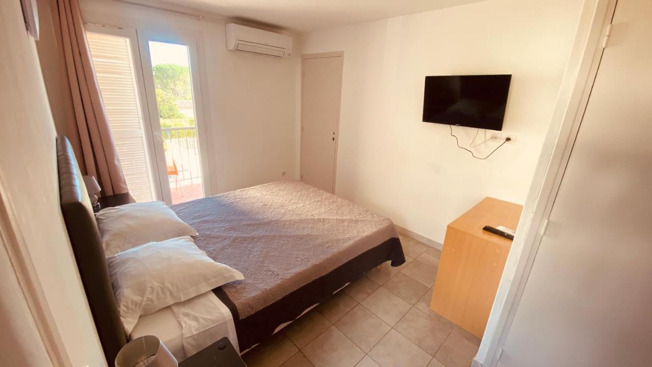 Hotel De La Poste Peymeinade 외부 사진