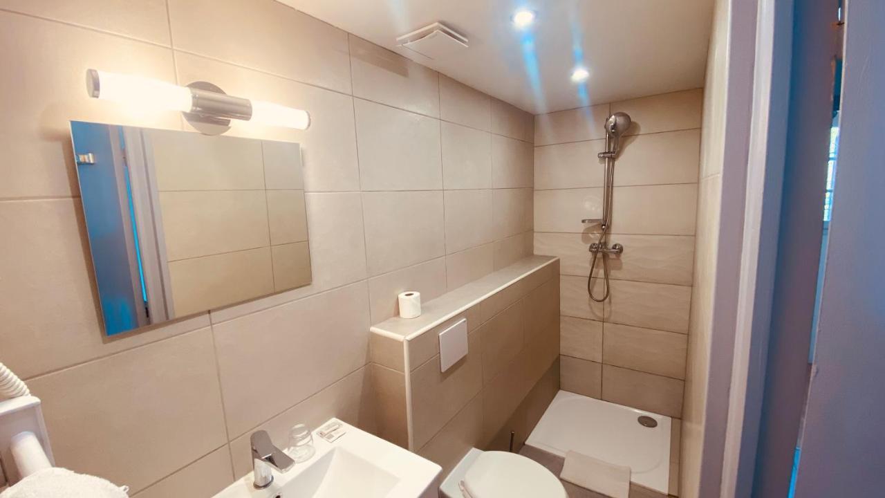 Hotel De La Poste Peymeinade 외부 사진