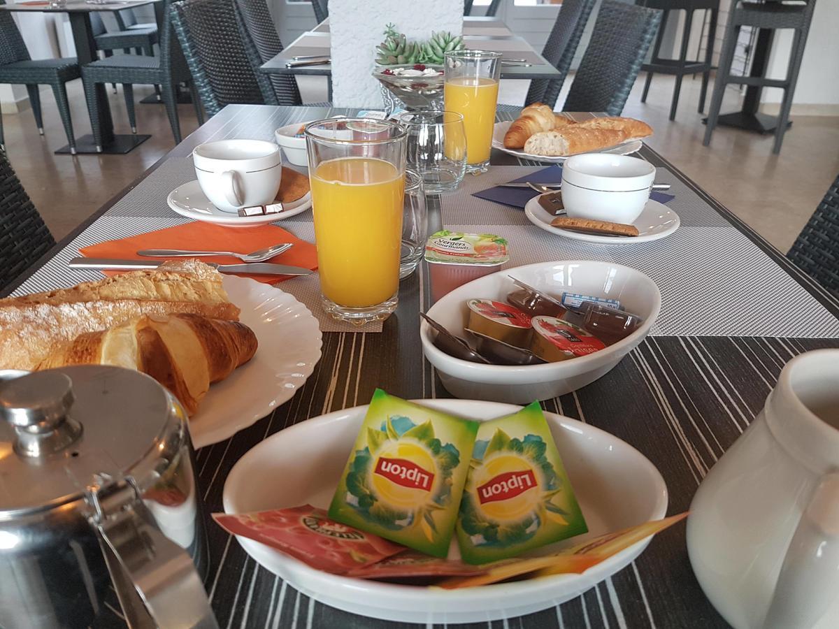 Hotel De La Poste Peymeinade 외부 사진